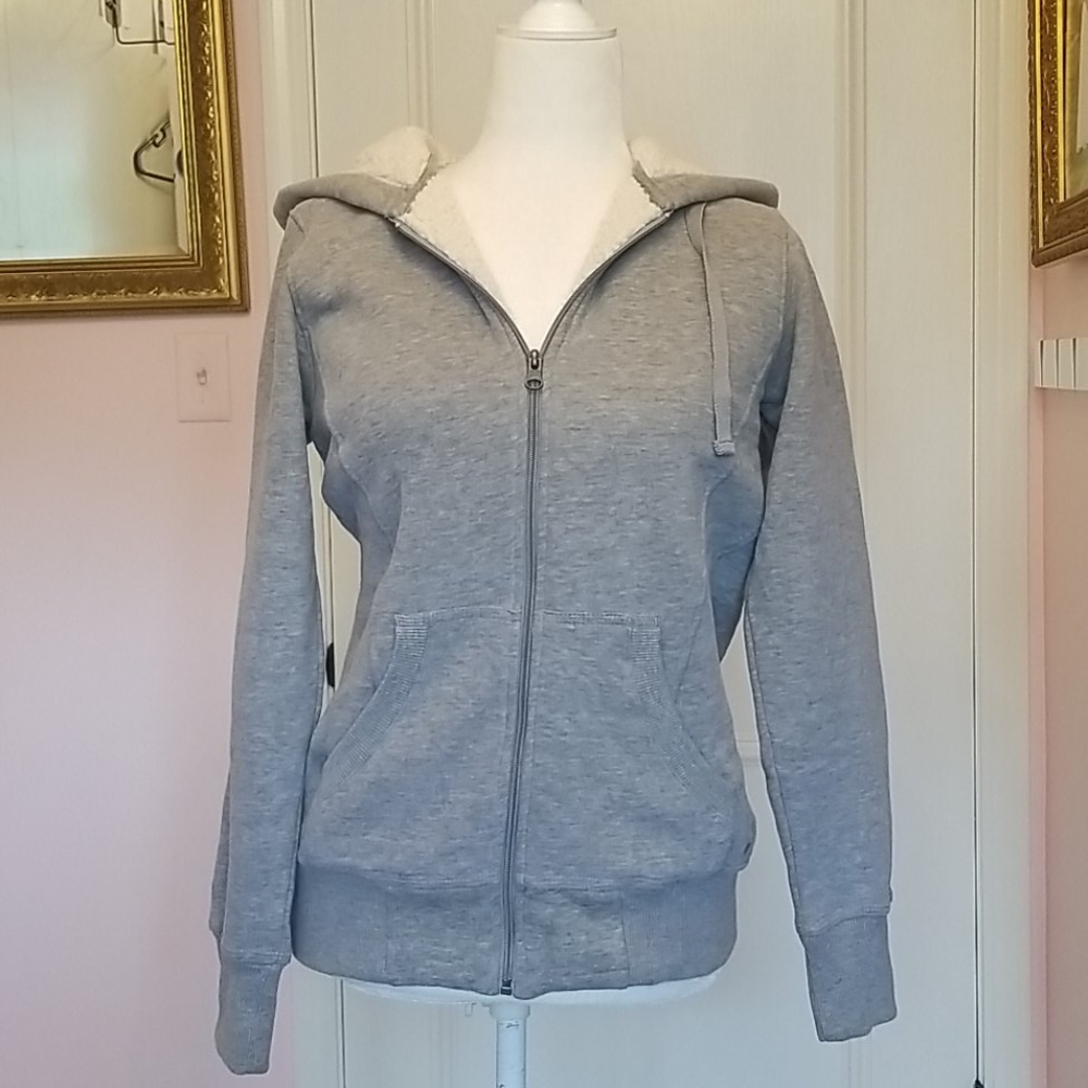 NWOT CUFFY'S grey sherpa lined hoodie